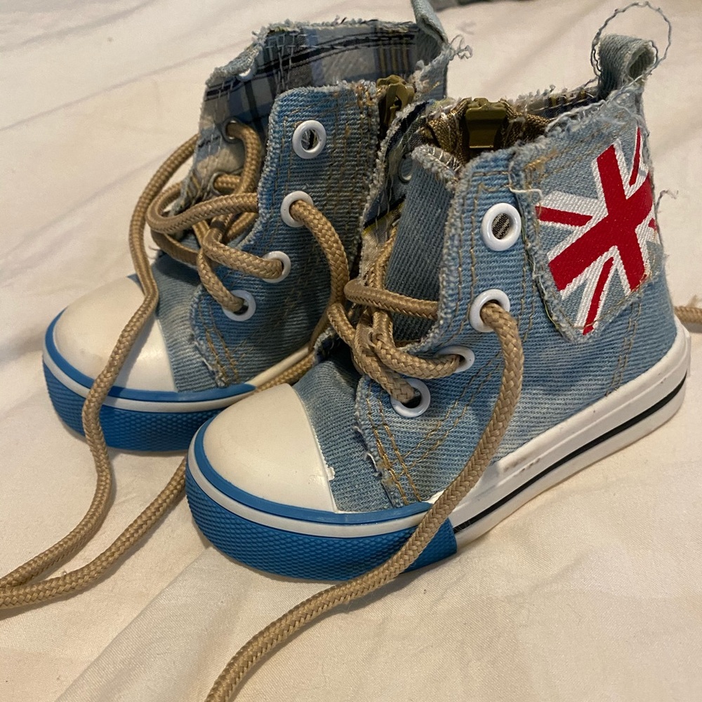 Twinkle UK sneaker
